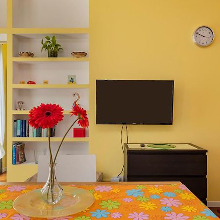 Xenia Apartments - Cozy Studio 10 Min From Linate มิลาน ภายนอก รูปภาพ